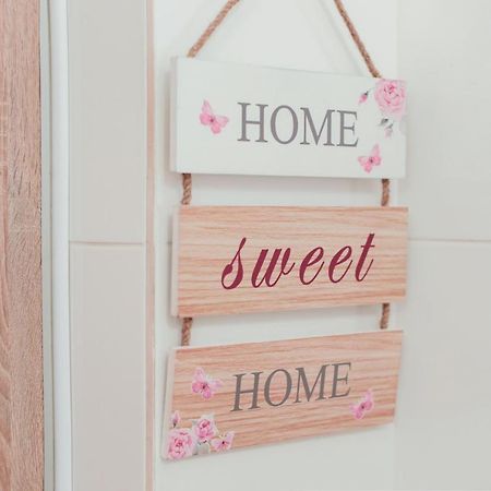 Economy Apartment On Rappoporta 7A-1 Lviv Ngoại thất bức ảnh