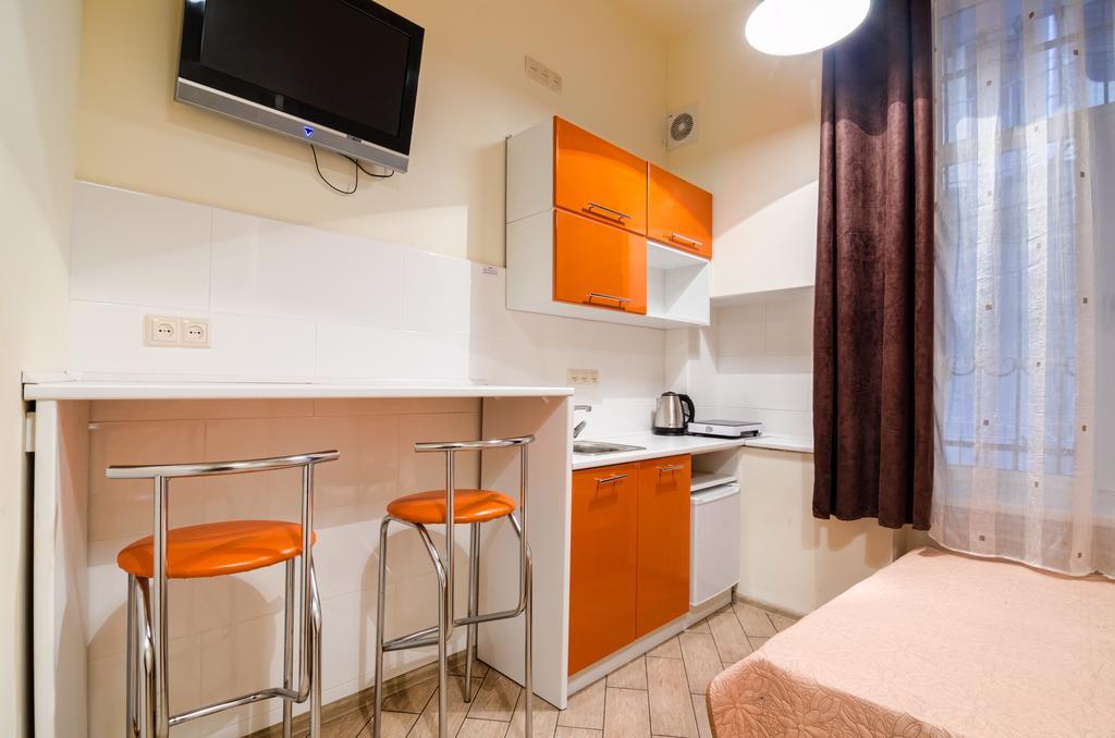 Economy Apartment On Rappoporta 7A-1 Lviv Ngoại thất bức ảnh