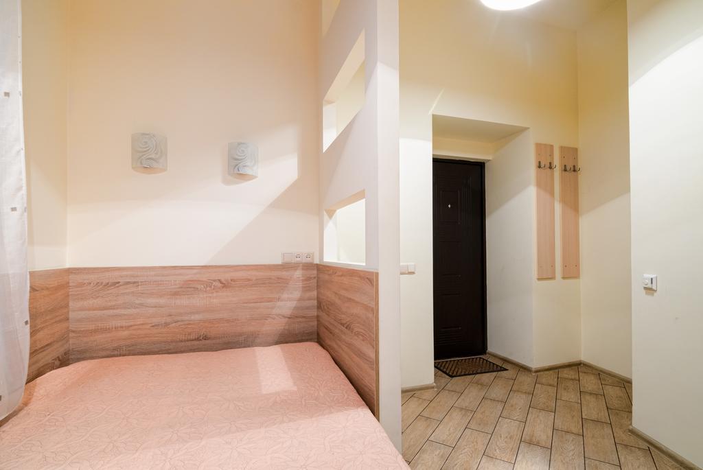 Economy Apartment On Rappoporta 7A-1 Lviv Ngoại thất bức ảnh